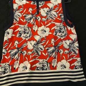 Women’s Sleeveless Blouse
